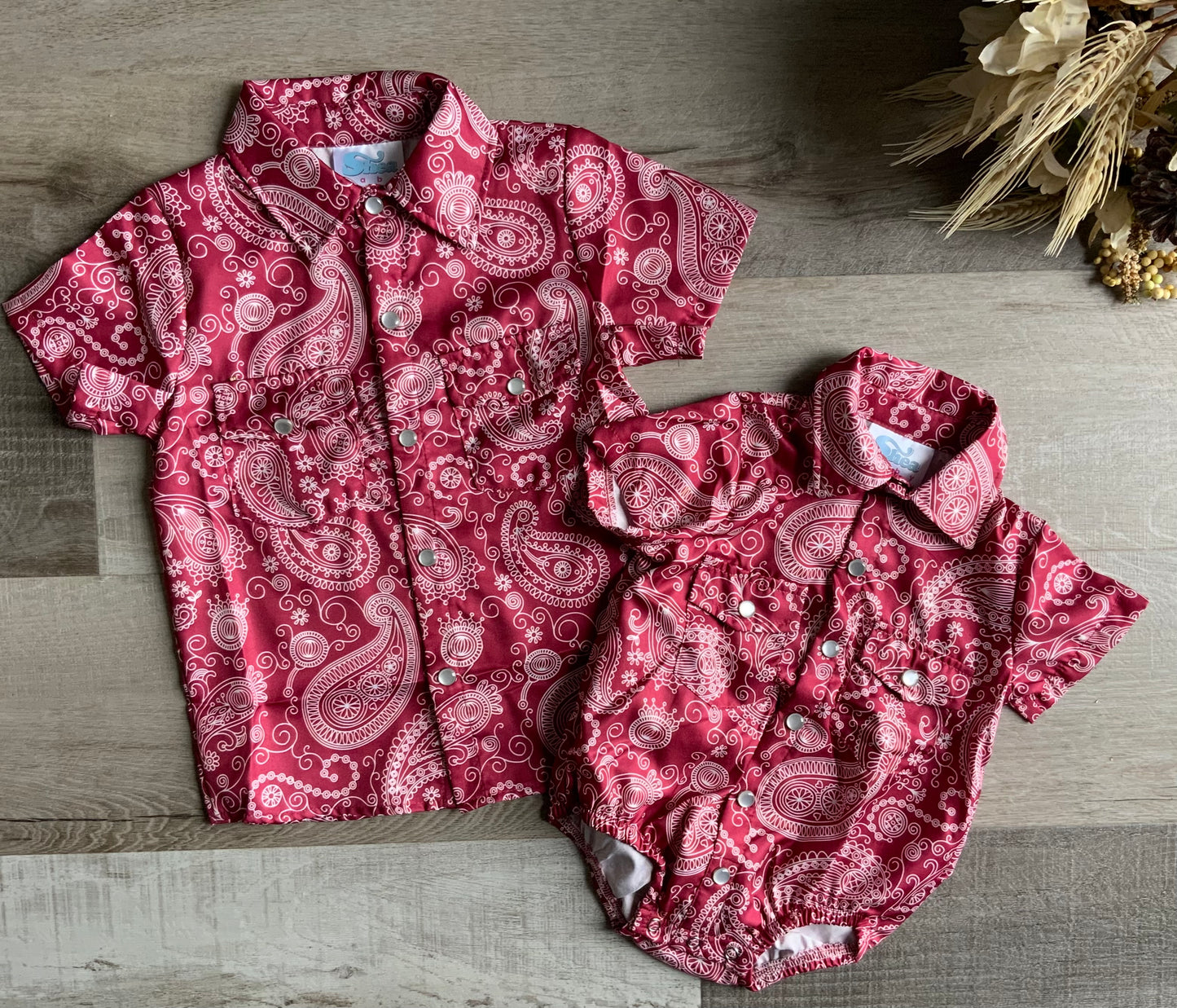 Maroon Paisley Short Sleeve Pearl Snap