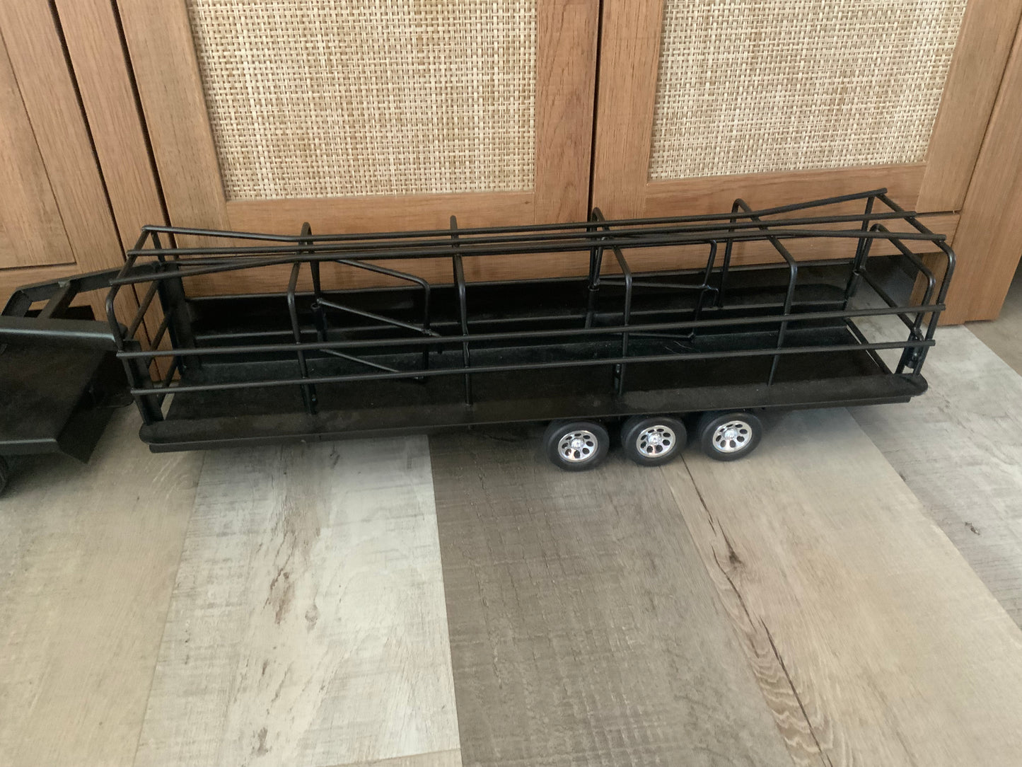 Gooseneck Long Trailer w/ Split Gates
