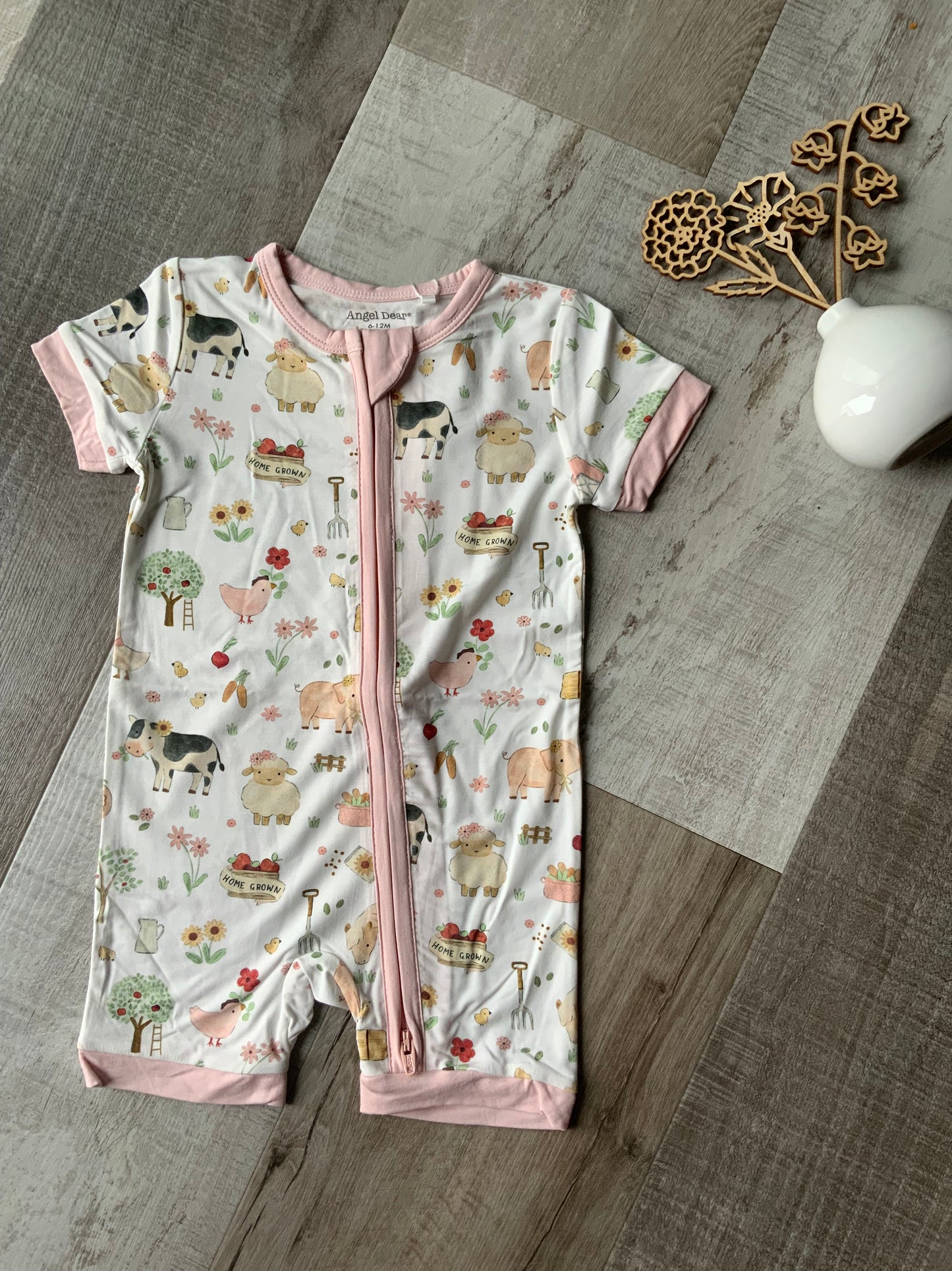 Cutie Farm Pink Shorty Sleeper