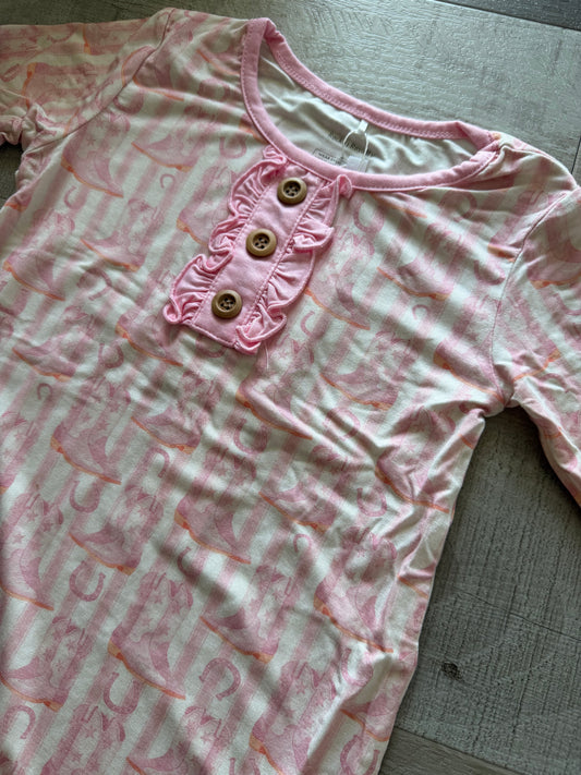 Blushin Boots Nightgown