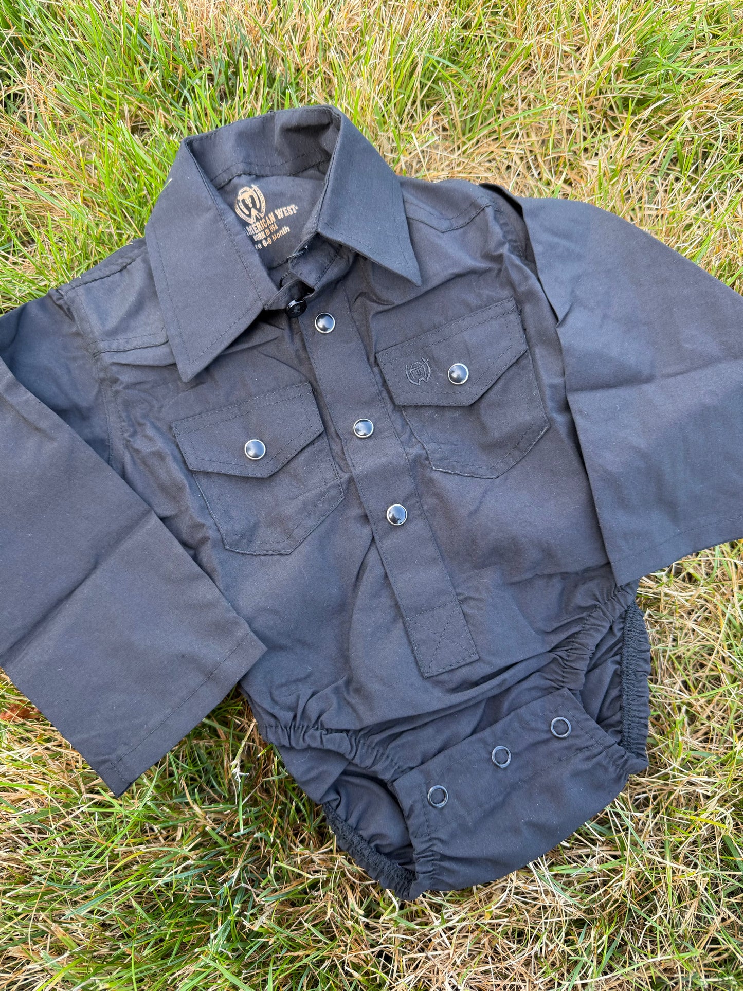 Black Long Sleeves Pearl Snap Onesie