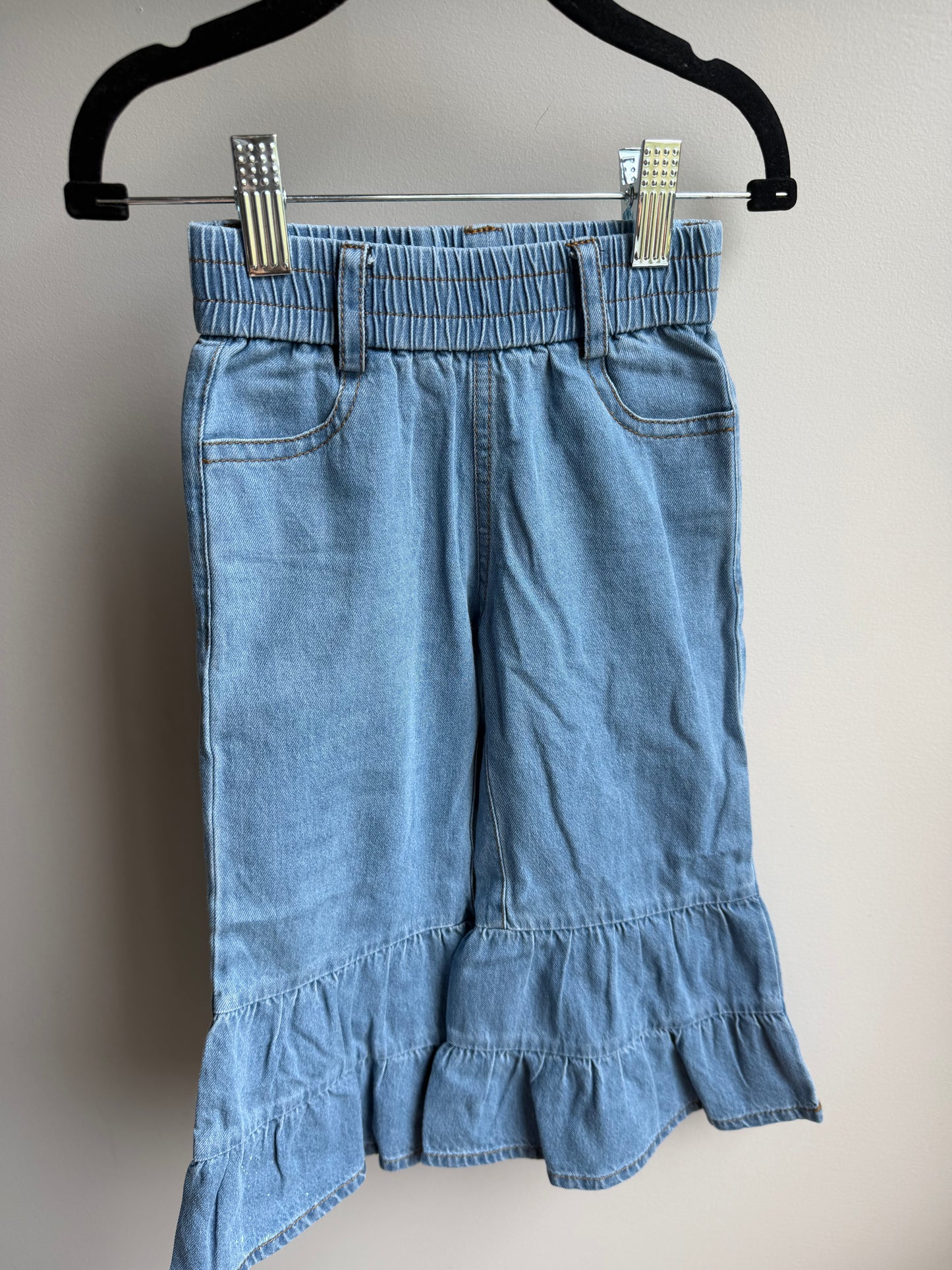 Lightweight Ruffled Denim Pants