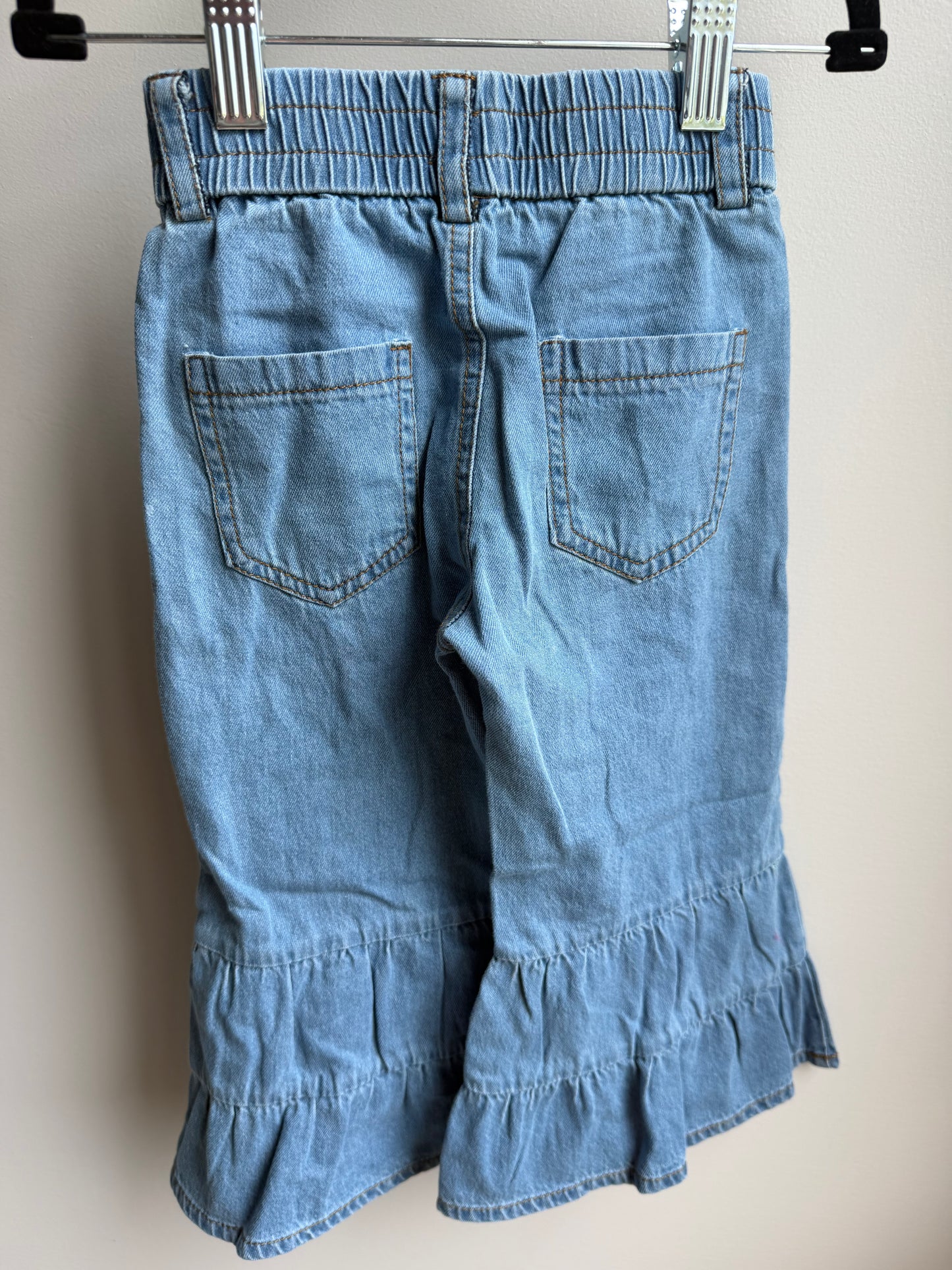 Lightweight Ruffled Denim Pants