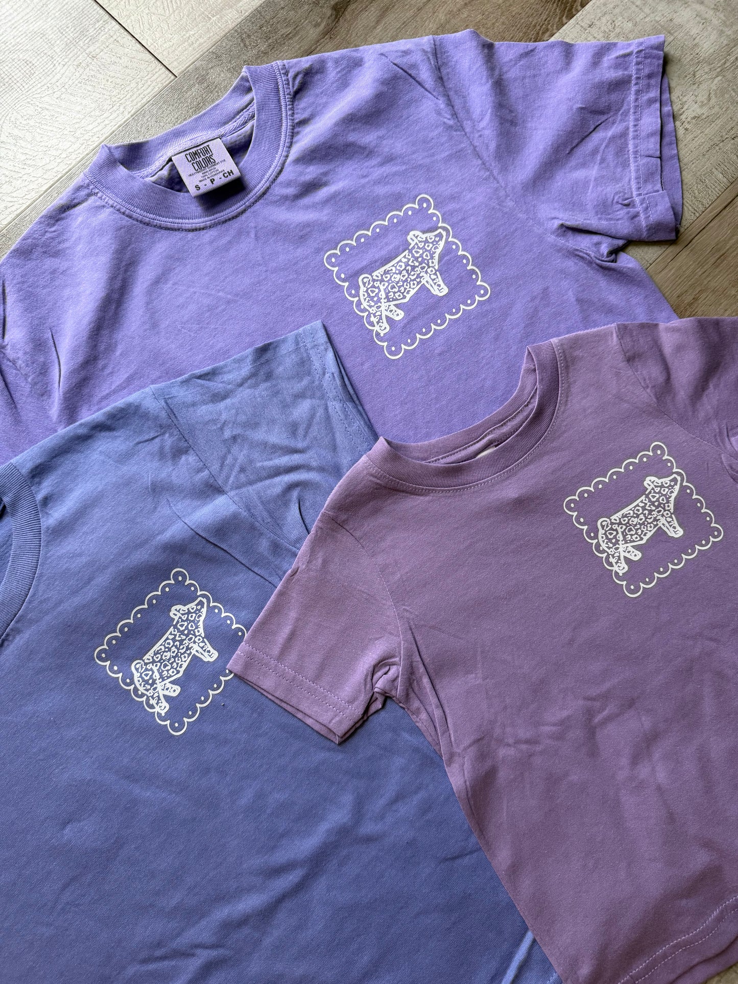 Lavender Pig Show Life Tee
