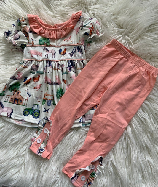 Peachy Farm Scene Leggings Set