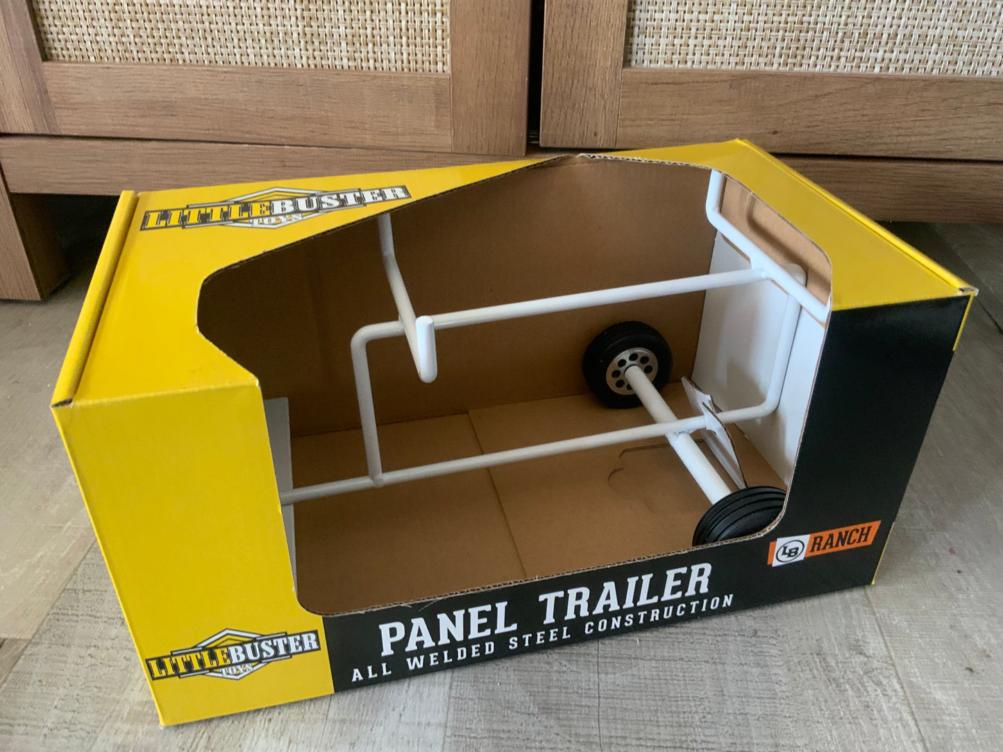 Panel Trailer