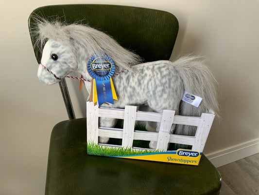 Dapple Gray Horse w/ Stable